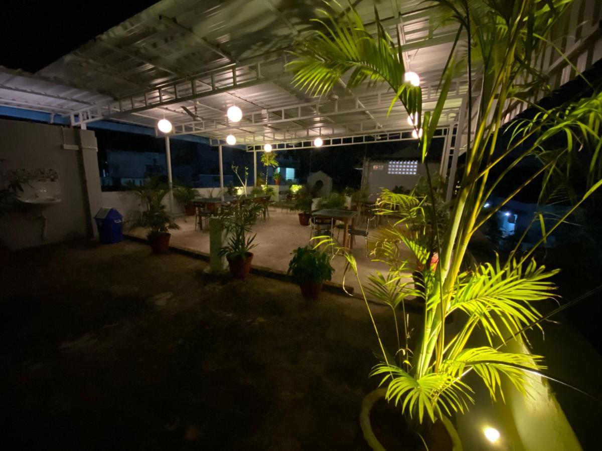 La Paradise Residency Puducherry Exterior foto